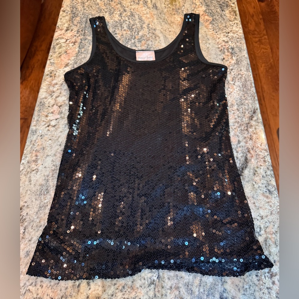 Romeo & Juliet Couture Black Sequin sleeveless Top. EUC